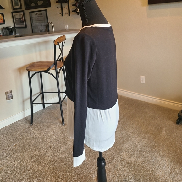 Sweater - Picture 5 of 5